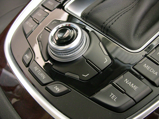 Фотография к новости Добавление новых устройств в Audi Q5