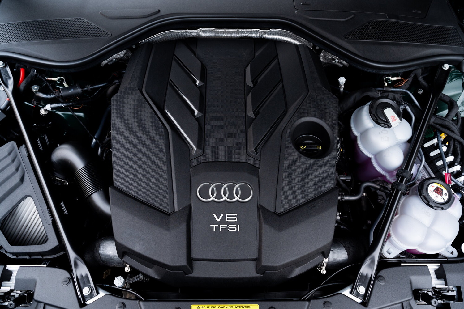 Фотография к новости Audi больше не будет разрабатывать новые ДВС
